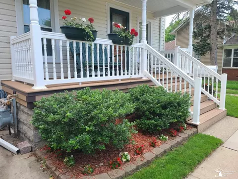 Exterior - 415 W Seventh, Monroe, MI 48161 photo 3 of 11