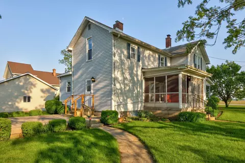 12895 E Curtis, Frankenmuth, MI 48734 photo 4