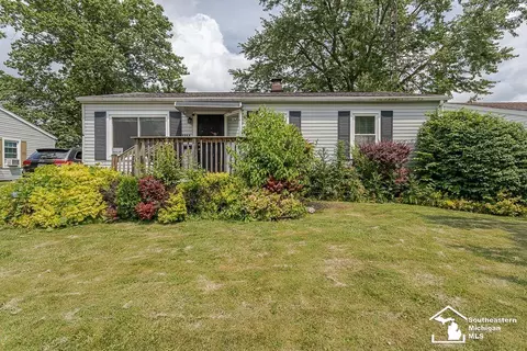 1151 July, Adrian, MI 49221