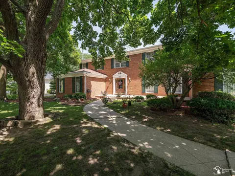 255 Maywood, Monroe, MI 48162