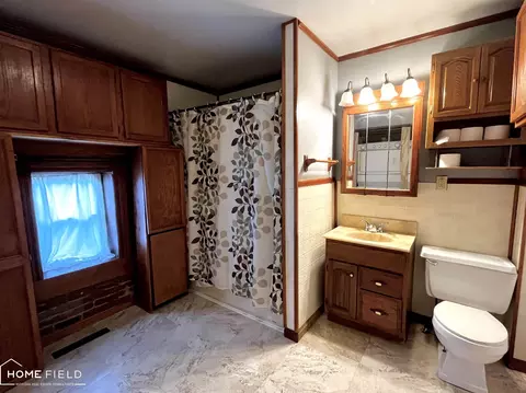 Bath - 1412 Summit, Owosso, MI 48867 photo 1 of 1