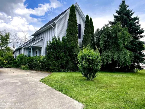 1412 Summit, Owosso, MI 48867