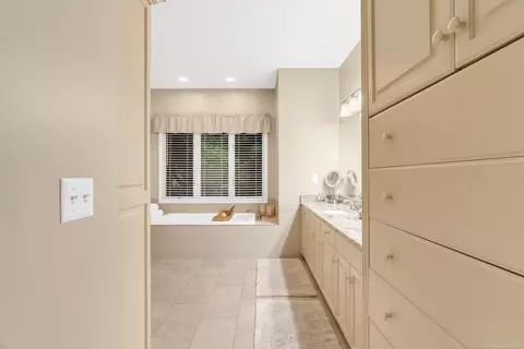 Entry Way - 1031 Troon, Saint Clair, MI 48079 photo 4 of 6