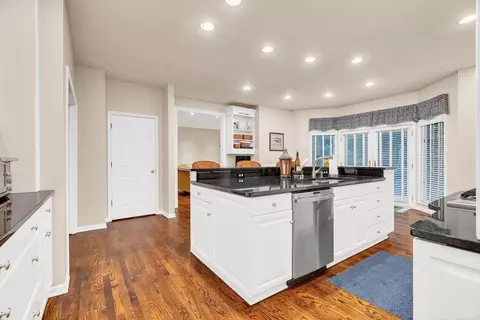 Kitchen - 1031 Troon, Saint Clair, MI 48079 photo 8 of 12