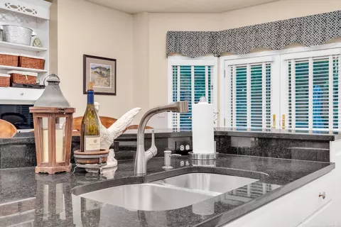 Kitchen - 1031 Troon, Saint Clair, MI 48079 photo 7 of 12
