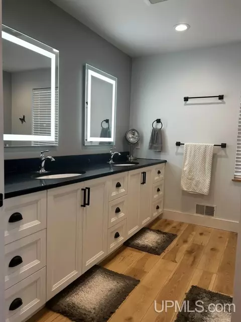 1060 N Elevation, Hancock, MI 49930 photo 4