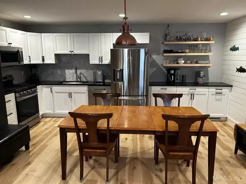1060 N Elevation, Hancock, MI 49930 photo 3