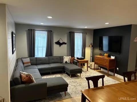 1060 N Elevation, Hancock, MI 49930 photo 5