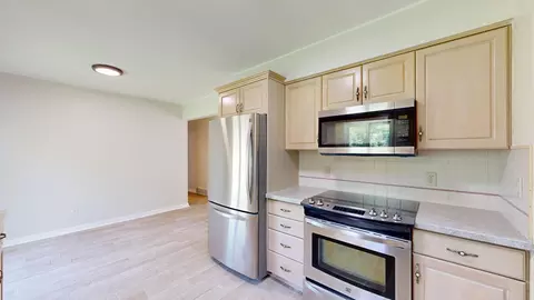 Kitchen - 7106 Partridge, Flushing, MI 48433 photo 6 of 6