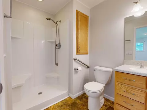 Bath - 7106 Partridge, Flushing, MI 48433 photo 1 of 5