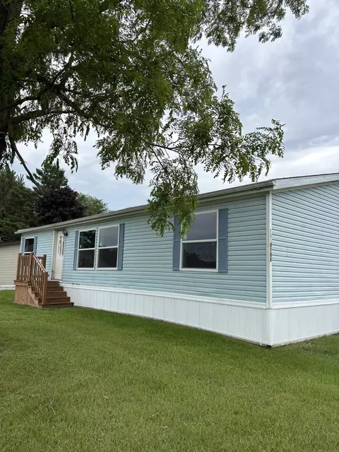 5447 Willow, Croswell, MI 48422