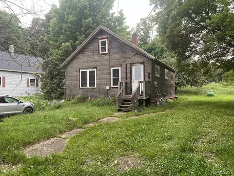 332 Rolling Ml, Negaunee, MI 49866