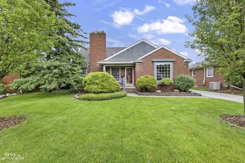 22511 Ardmore, Saint Clair Shores, MI 48081