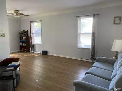517 Smith, Monroe, MI 48161 photo 4