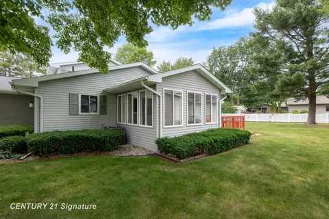 1522 Pheasant Rdg, Midland, MI 48640