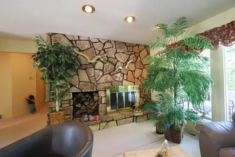 8141 N Elms, Flushing, MI 48433 photo 9