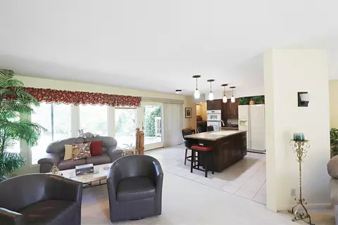 8141 N Elms, Flushing, MI 48433 photo 6