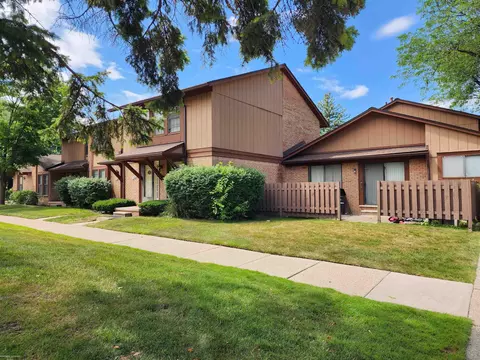 24825 Greenhill, Warren, MI 48091