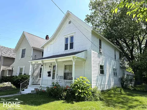 609 Broadway, Owosso, MI 48867