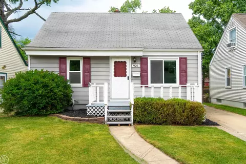 921 Bauman, Royal Oak, MI 48073