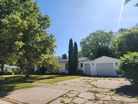 2502 Lynnwood, Saginaw, MI 48601