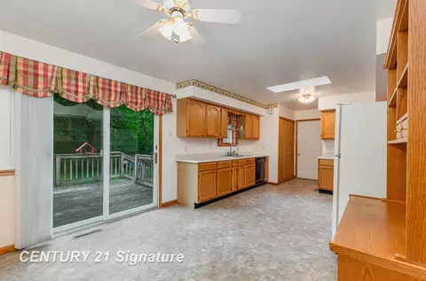 Kitchen - 15306 Doyle, Hemlock, MI 48626 photo 1 of 3