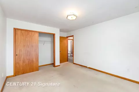 Bedroom - 15306 Doyle, Hemlock, MI 48626 photo 4 of 6