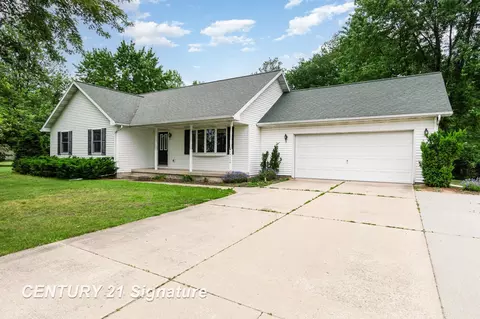 Exterior - 15306 Doyle, Hemlock, MI 48626 photo 2 of 6