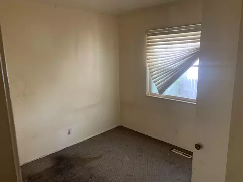 Bedroom - 2521 Wisner, Flint, MI 48504 photo 5 of 6