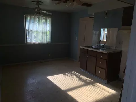 Living - 2521 Wisner, Flint, MI 48504 photo 4 of 4