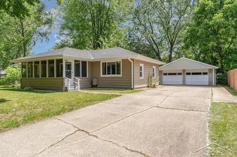 1020 Wyllys, Midland, MI 48642