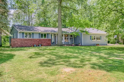279 Ardelean, Owosso, MI 48867