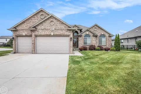 56511 Clearstone, Macomb, MI 48042