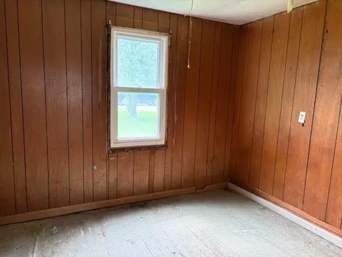 Bedroom - 2419 Bingham, Clio, MI 48420 photo 3 of 4
