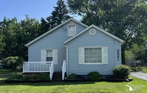 5521 Forest, Monroe, MI 48161 photo 2