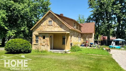 1803-1807 Kilbourn Ave, Owosso, MI 48867