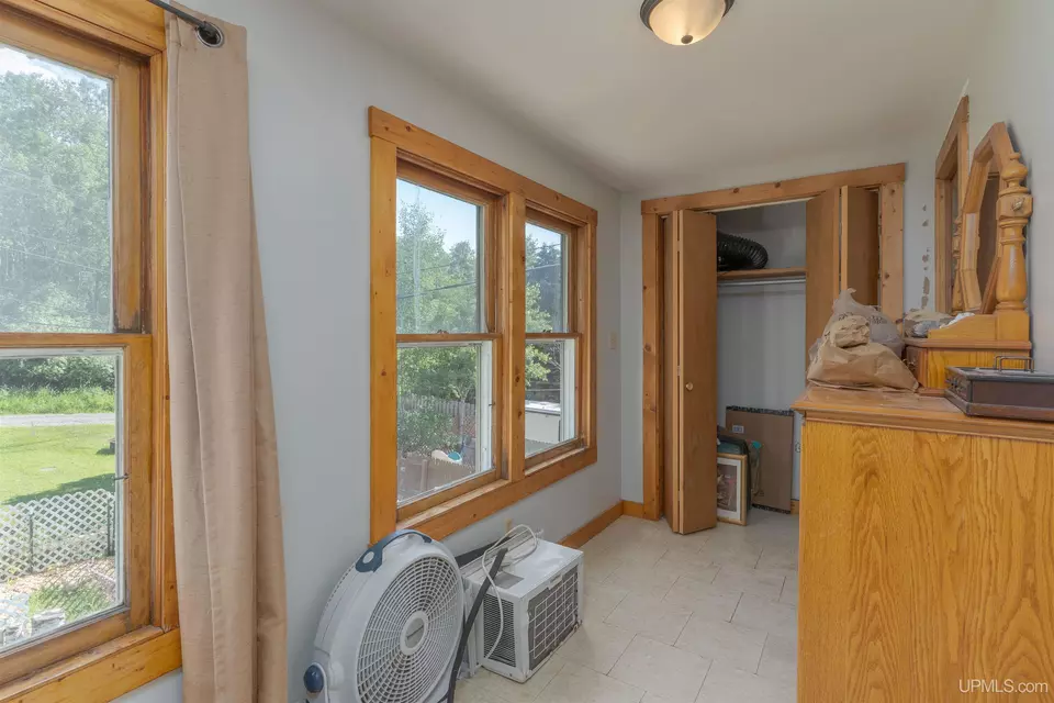 Entry Way - 60 Allen, Iron River, MI 49935 photo 5 of 6