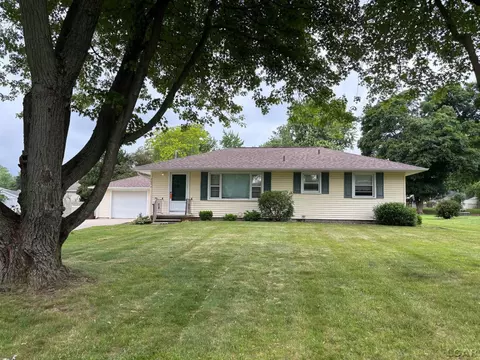 2894 Park, Adrian, MI 49221