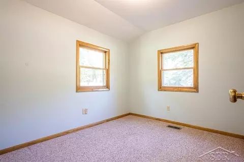 Bedroom - 6626 Shadowbrook, Lake, MI 48632 photo 1 of 4