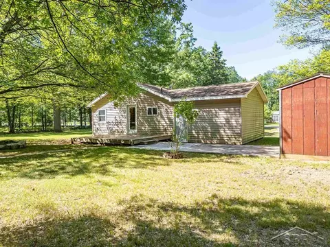 Exterior - 6626 Shadowbrook, Lake, MI 48632 photo 5 of 11