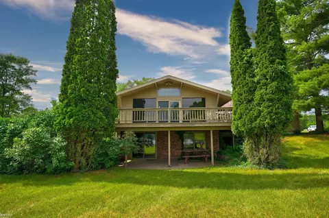 11220 E Mount Morris, Davison, MI 48423