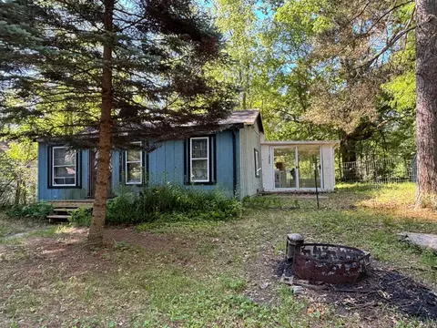 Exterior - 456 Myrtle, Gladwin, MI 48624 photo 2 of 10