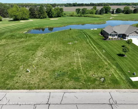 1397 Eagle Crst, Saginaw, MI 48609