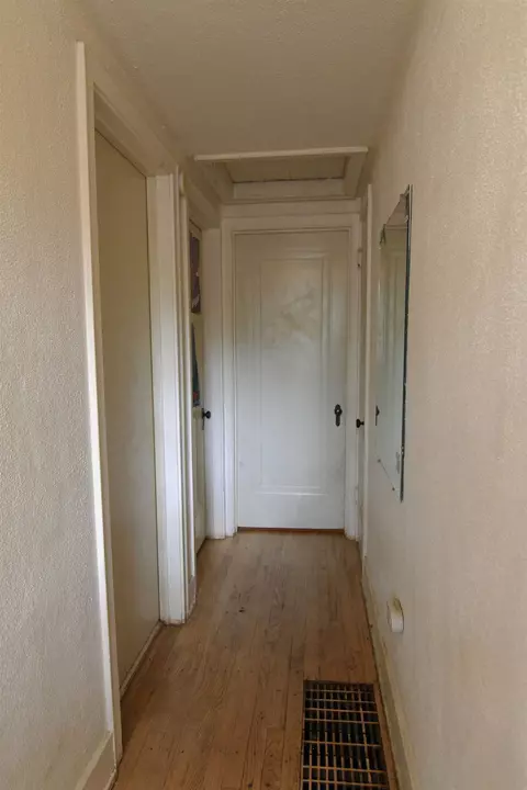 Entry Way - 2539 Norbert, Flint, MI 48504 photo 3 of 3