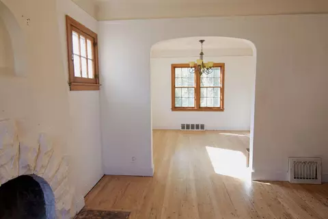 Living - 2539 Norbert, Flint, MI 48504 photo 3 of 3