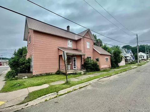 419 N 2nd, Ishpeming, MI 49849 photo 2