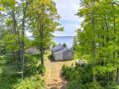 W18509 Gwitt, Gould City, MI 49838