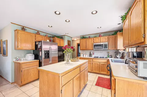 17892 Anna, Macomb, MI 48044 photo 13