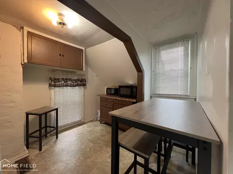 Kitchen - 426 E Mason, Owosso, MI 48867 photo 3 of 3