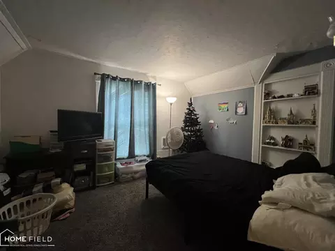 Bedroom - 426 E Mason, Owosso, MI 48867 photo 2 of 3